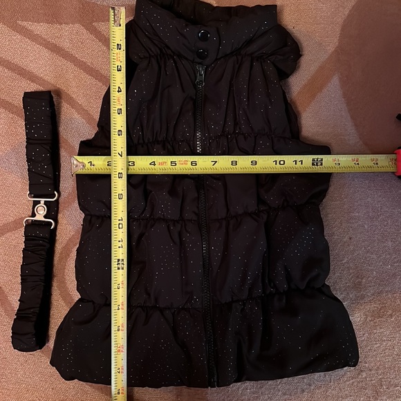 EUC Grane Girl’s Puffer Vest, full zip w clasp belt, M - Picture 7 of 16